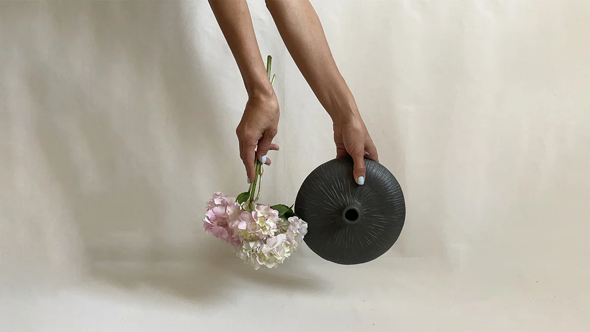 ایناری - گلدان دست‌ساز خاص